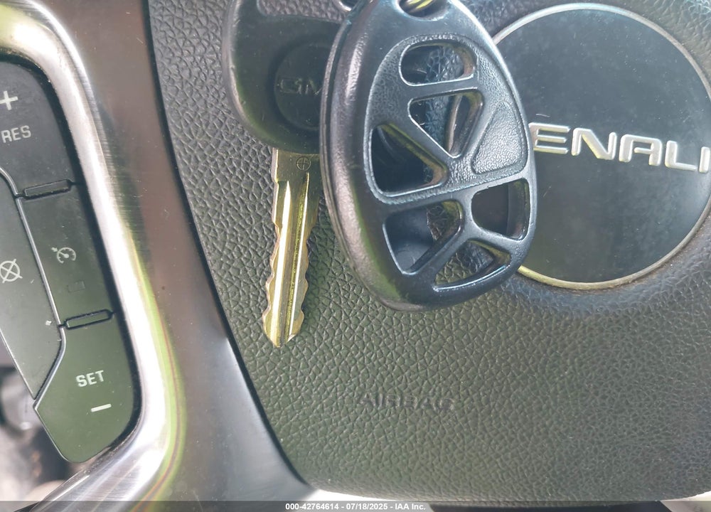 2007 GMC YUKON XL 1500 VIN: 1GKFK66807J285778