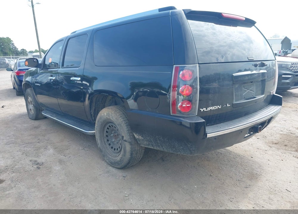 2007 GMC YUKON XL 1500 VIN: 1GKFK66807J285778
