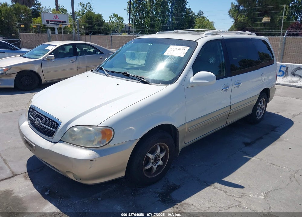 2005 KIA SEDONA EX/LX VIN: KNDUP131556621911