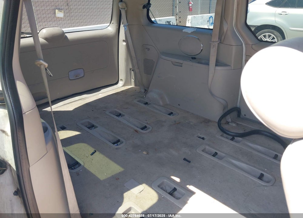 2005 KIA SEDONA EX/LX VIN: KNDUP131556621911