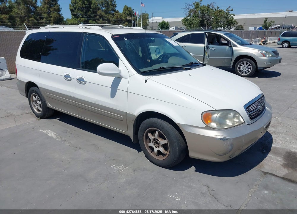 2005 KIA SEDONA EX/LX VIN: KNDUP131556621911