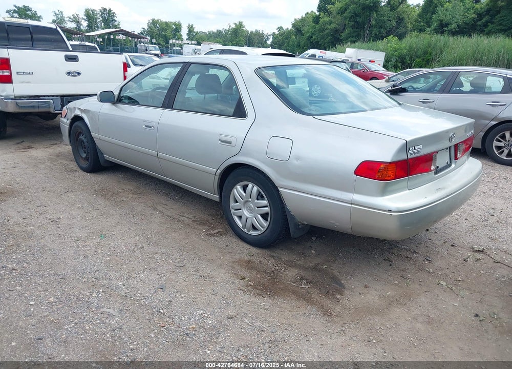 2001 TOYOTA CAMRY LE VIN: 4T1BG22K21U844495