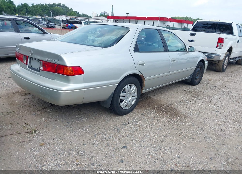 2001 TOYOTA CAMRY LE VIN: 4T1BG22K21U844495