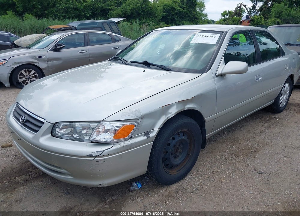 2001 TOYOTA CAMRY LE VIN: 4T1BG22K21U844495