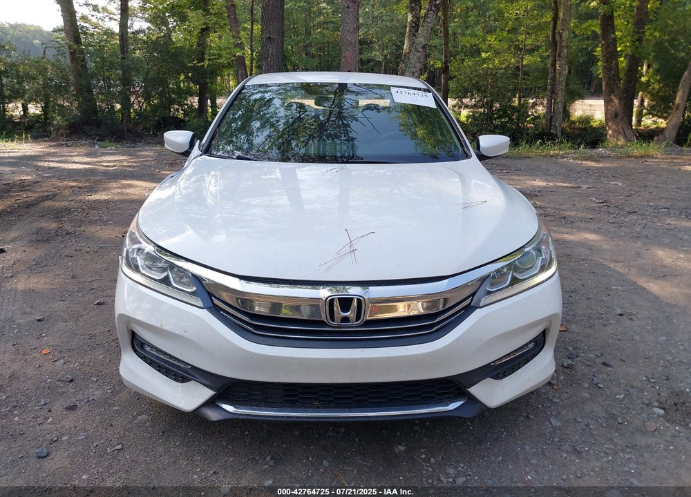 2016 HONDA ACCORD VIN: 1HGCR2F57GA125150