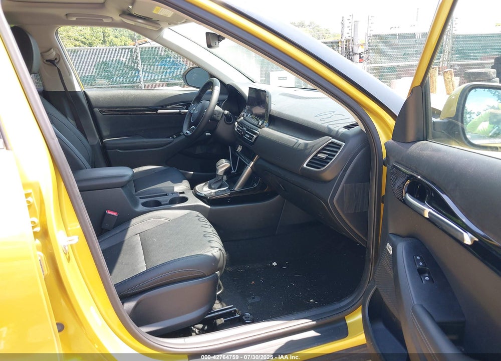 2023 KIA SELTOS VIN: KNDETCA20P7399170