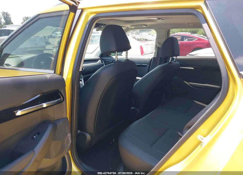 2023 KIA SELTOS VIN: KNDETCA20P7399170