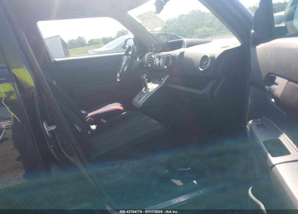 2009 SCION XB VIN: JTLKE50E991092806