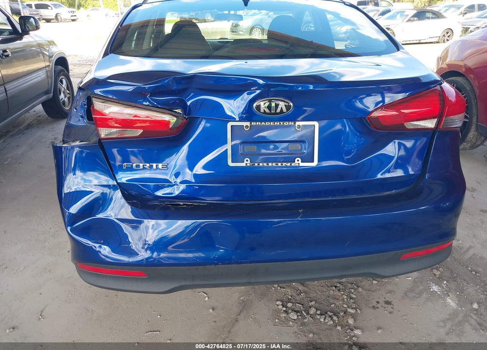 2017 KIA FORTE VIN: 3KPFK4A77HE048945