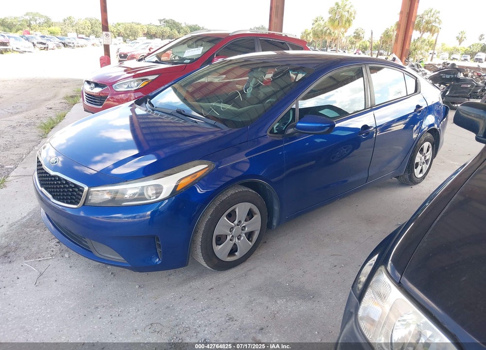 2017 KIA FORTE VIN: 3KPFK4A77HE048945