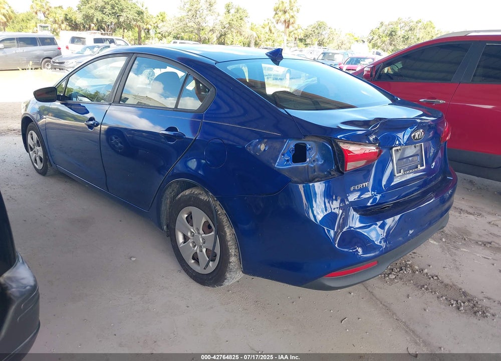 2017 KIA FORTE VIN: 3KPFK4A77HE048945