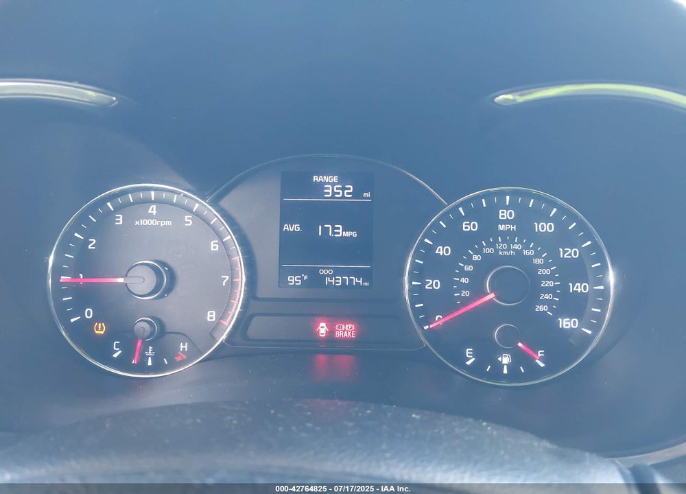 2017 KIA FORTE VIN: 3KPFK4A77HE048945