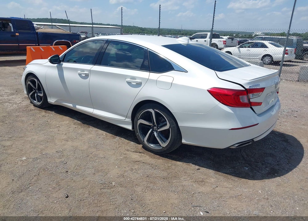 2018 HONDA ACCORD VIN: 1HGCV1F32JA063099