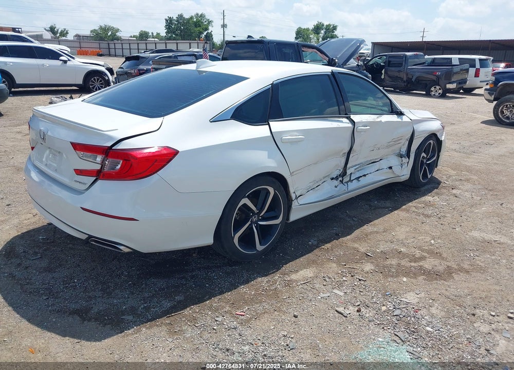 2018 HONDA ACCORD VIN: 1HGCV1F32JA063099
