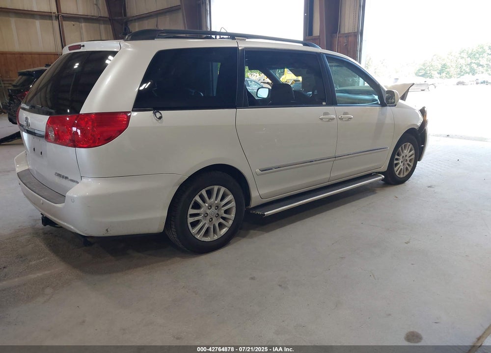 2008 TOYOTA SIENNA VIN: 5TDZK22C48S202773