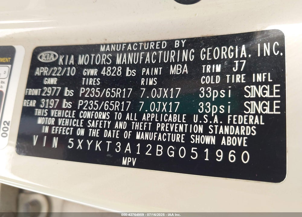 2011 KIA SORENTO VIN: 5XYKT3A12BG051960