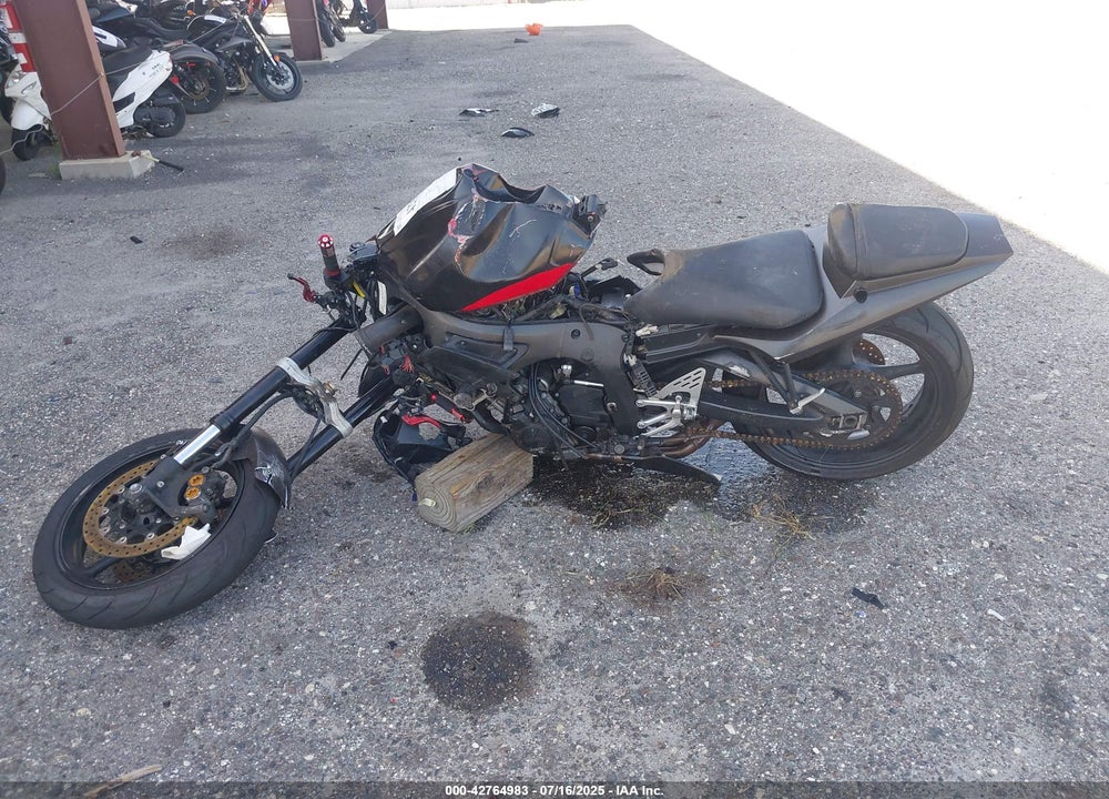 2005 YAMAHA YZFR6 L VIN: JYARJ06E05A023671