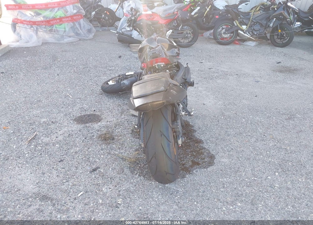2005 YAMAHA YZFR6 L VIN: JYARJ06E05A023671