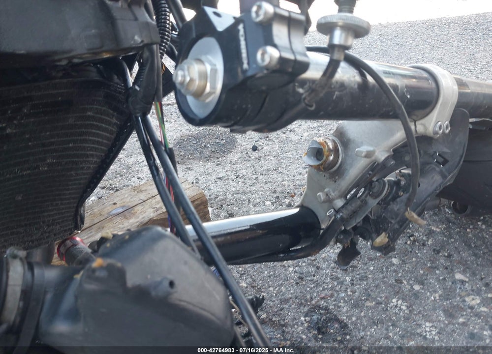 2005 YAMAHA YZFR6 L VIN: JYARJ06E05A023671