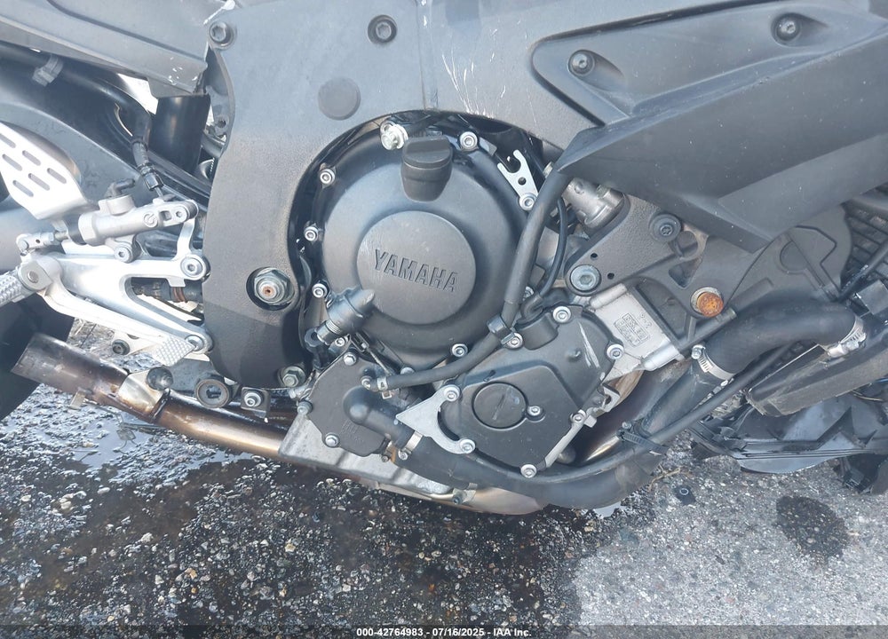 2005 YAMAHA YZFR6 L VIN: JYARJ06E05A023671
