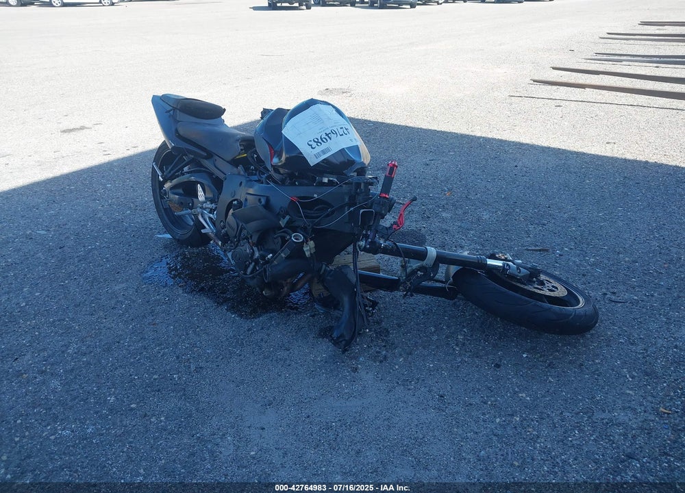 2005 YAMAHA YZFR6 L VIN: JYARJ06E05A023671