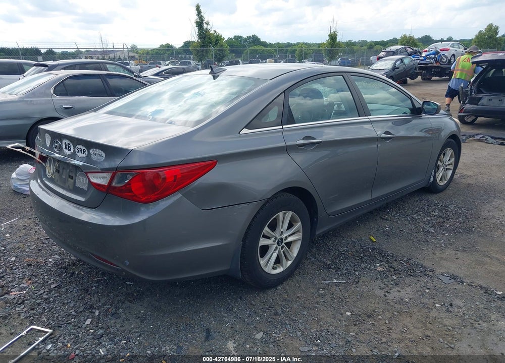 2012 HYUNDAI SONATA VIN: 5NPEB4AC9CH469241