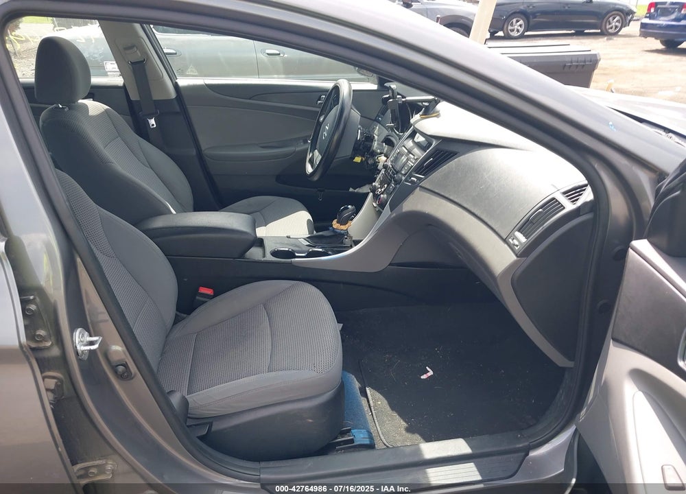 2012 HYUNDAI SONATA VIN: 5NPEB4AC9CH469241