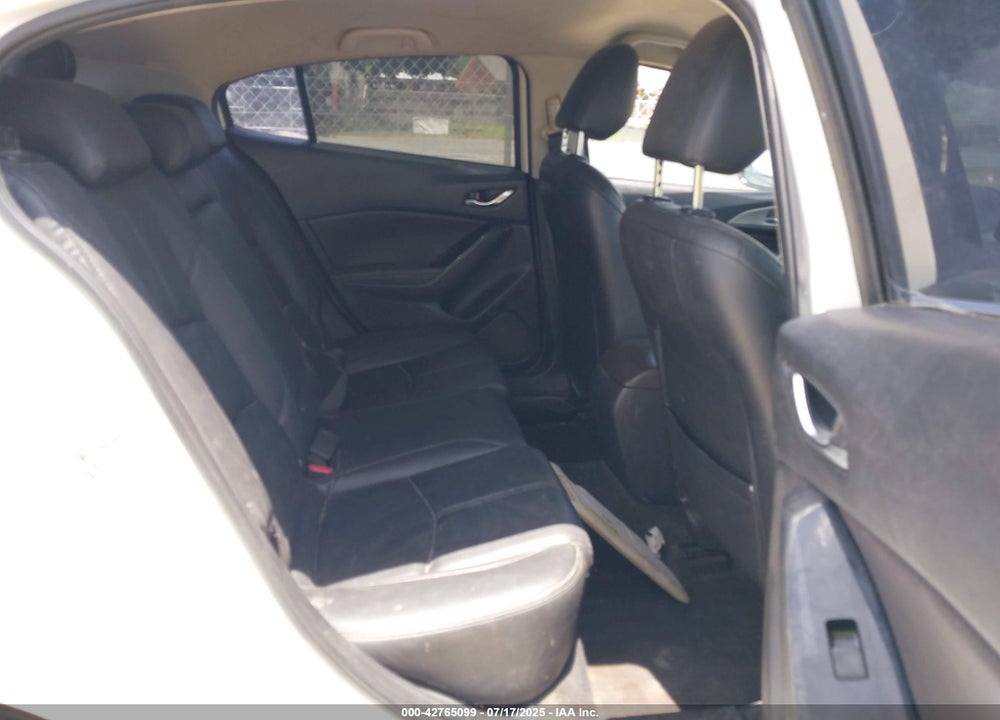 2017 MAZDA MAZDA3 VIN: 3MZBN1L77HM157118