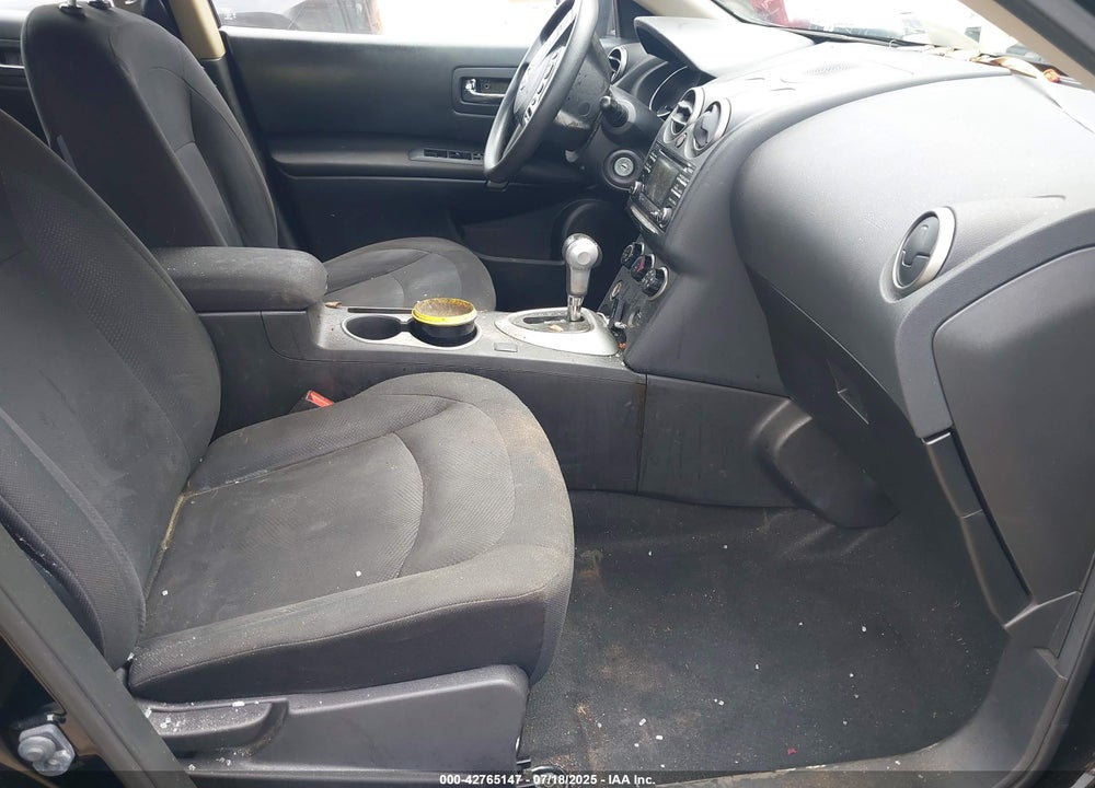 2015 NISSAN ROGUE VIN: JN8AS5MV7FW260939