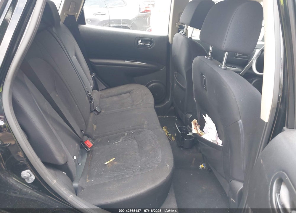 2015 NISSAN ROGUE VIN: JN8AS5MV7FW260939