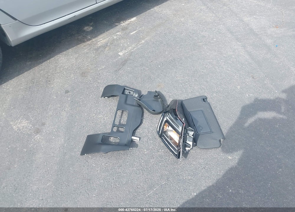 2025 HONDA CIVIC VIN: 2HGFE2F51SH532836