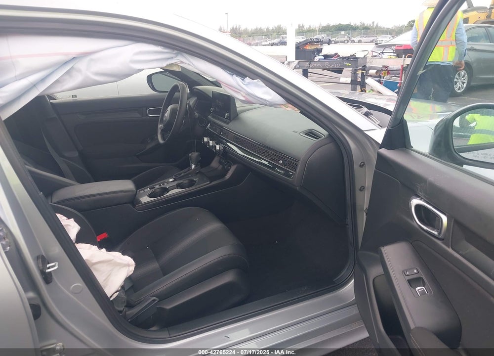 2025 HONDA CIVIC VIN: 2HGFE2F51SH532836