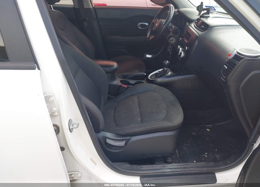 2014 KIA SOUL VIN: KNDJN2A26E7074717