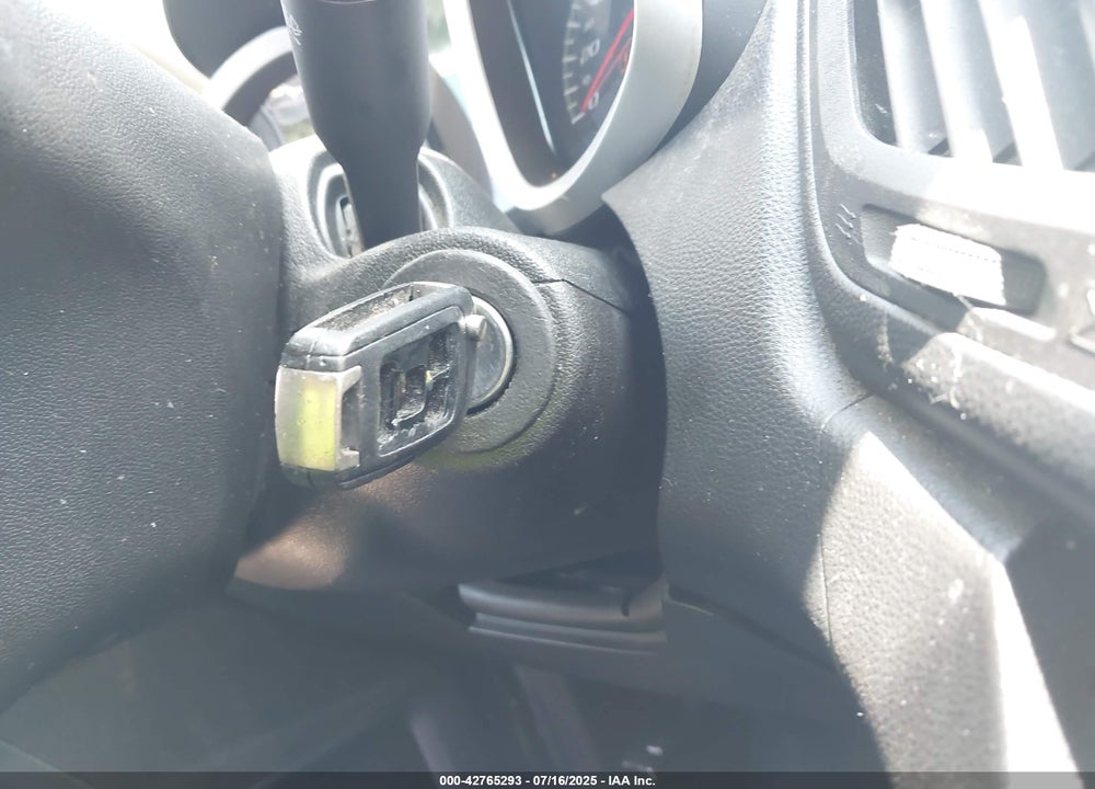 2013 CHEVROLET EQUINOX LS VIN: 1GNALBEK5DZ128681