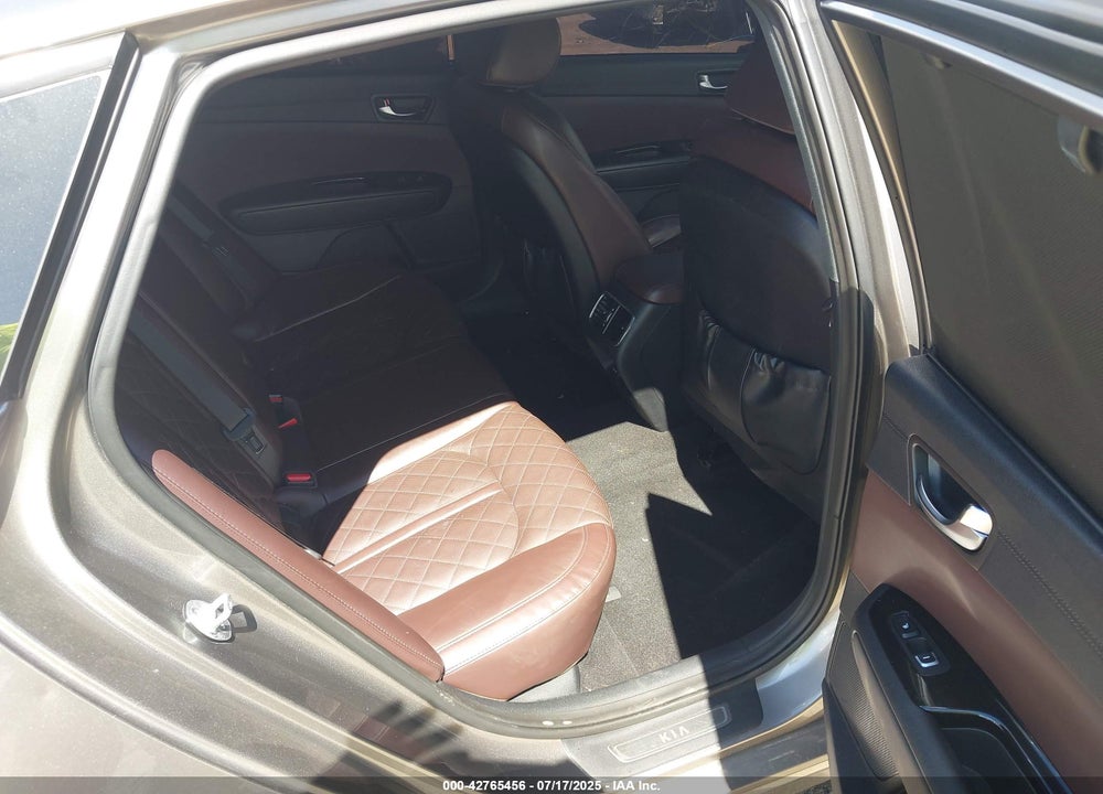 2016 KIA OPTIMA VIN: 5XXGV4L24GG047092