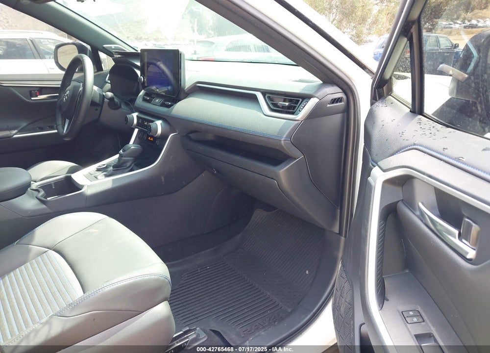 2024 TOYOTA RAV4 HYBRID VIN: JTME6RFV2RD561513