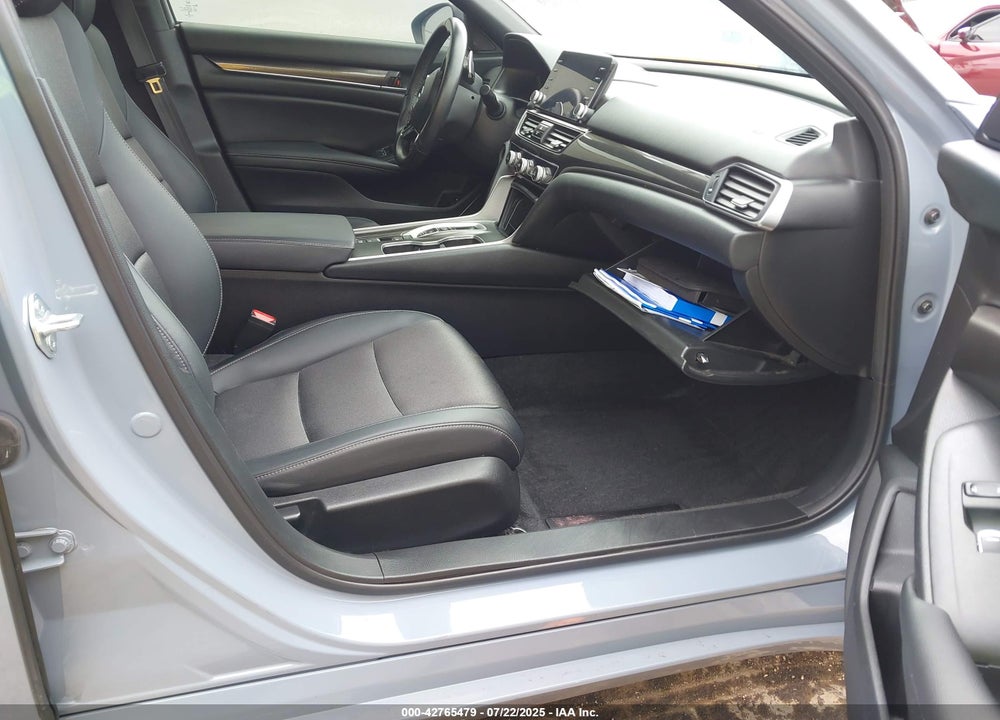 2022 HONDA ACCORD VIN: 1HGCV3F22NA027079