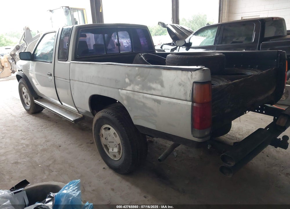 1986 NISSAN D21 VIN: JN6HD16Y0GW005830
