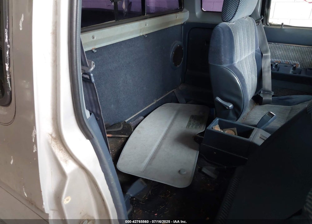 1986 NISSAN D21 VIN: JN6HD16Y0GW005830