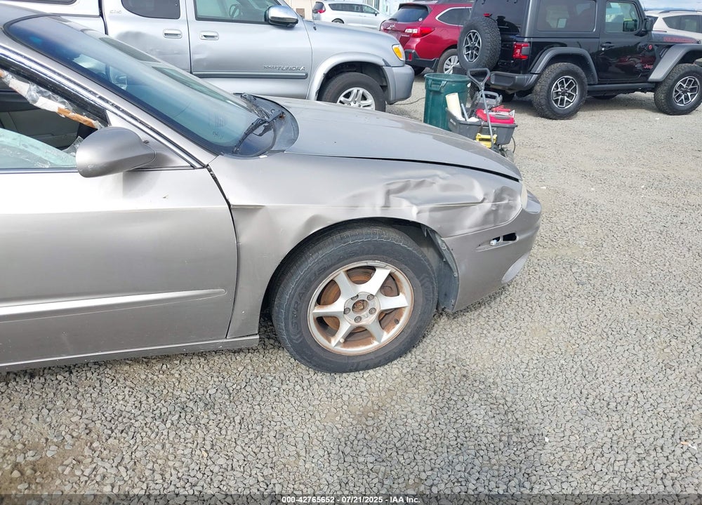 2001 OLDSMOBILE AURORA 3.5 VIN: 1G3GR64H414213213