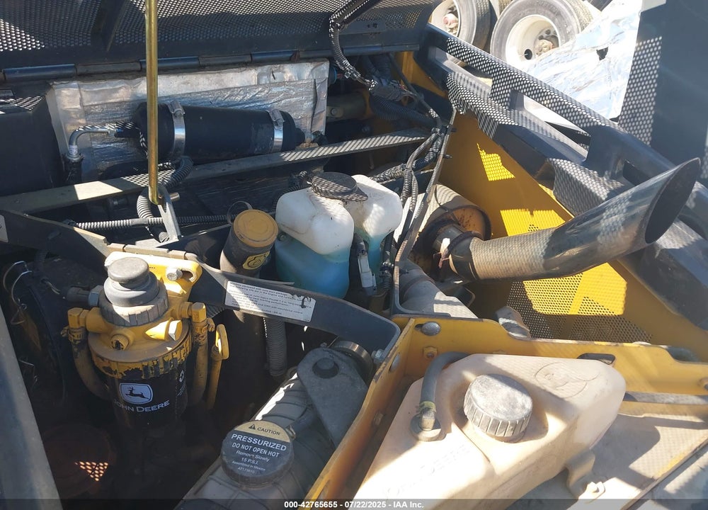2012 JOHN DEERE 323DT VIN: 1T0323DBLCG236508