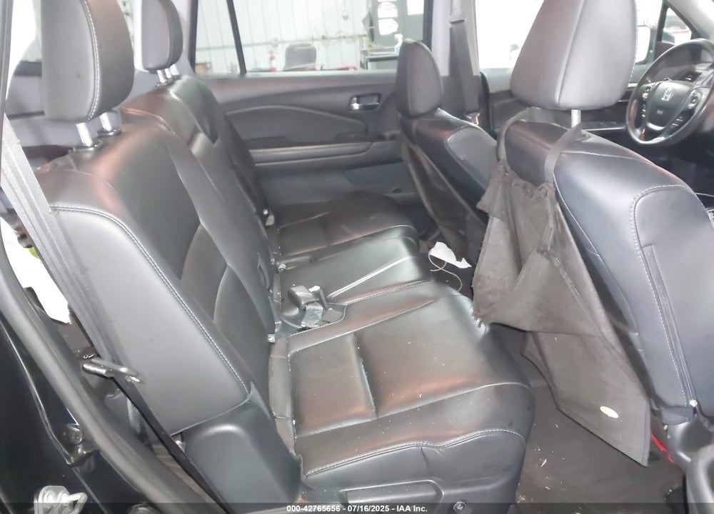 2018 HONDA PILOT VIN: 5FNYF5H54JB028286