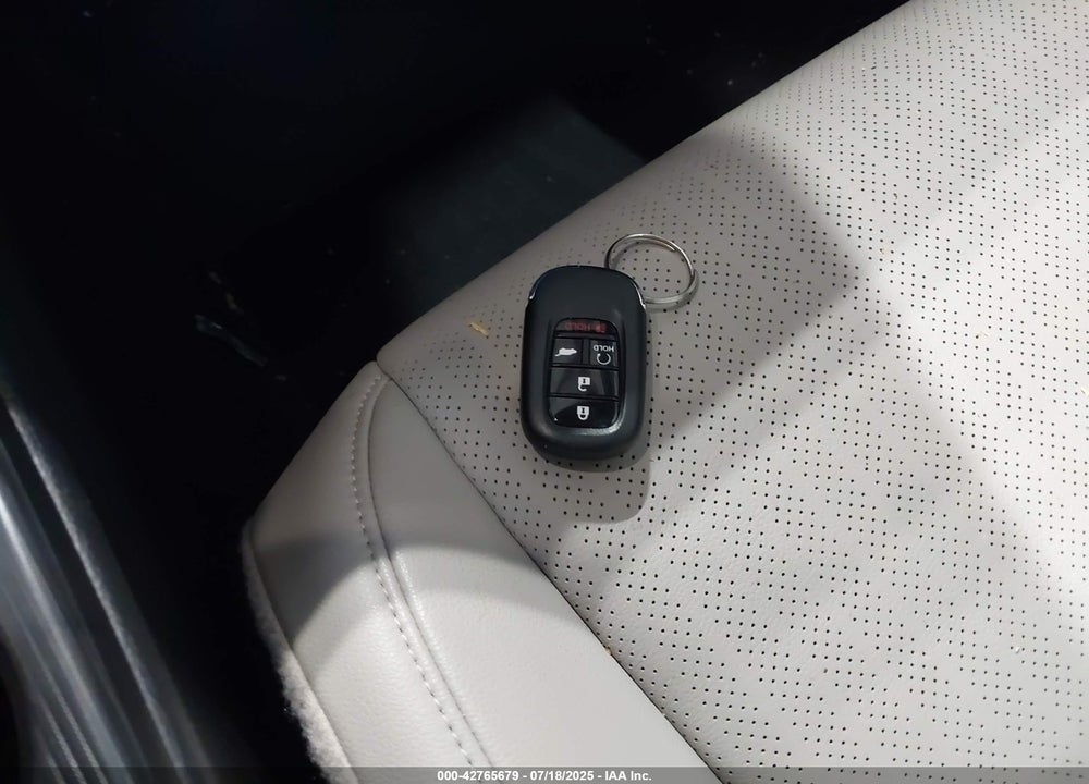2024 HONDA CIVIC VIN: 19XFL1H86RE003328