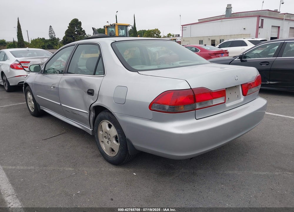 2002 HONDA ACCORD 3.0 EX VIN: 1HGCG16522A032934