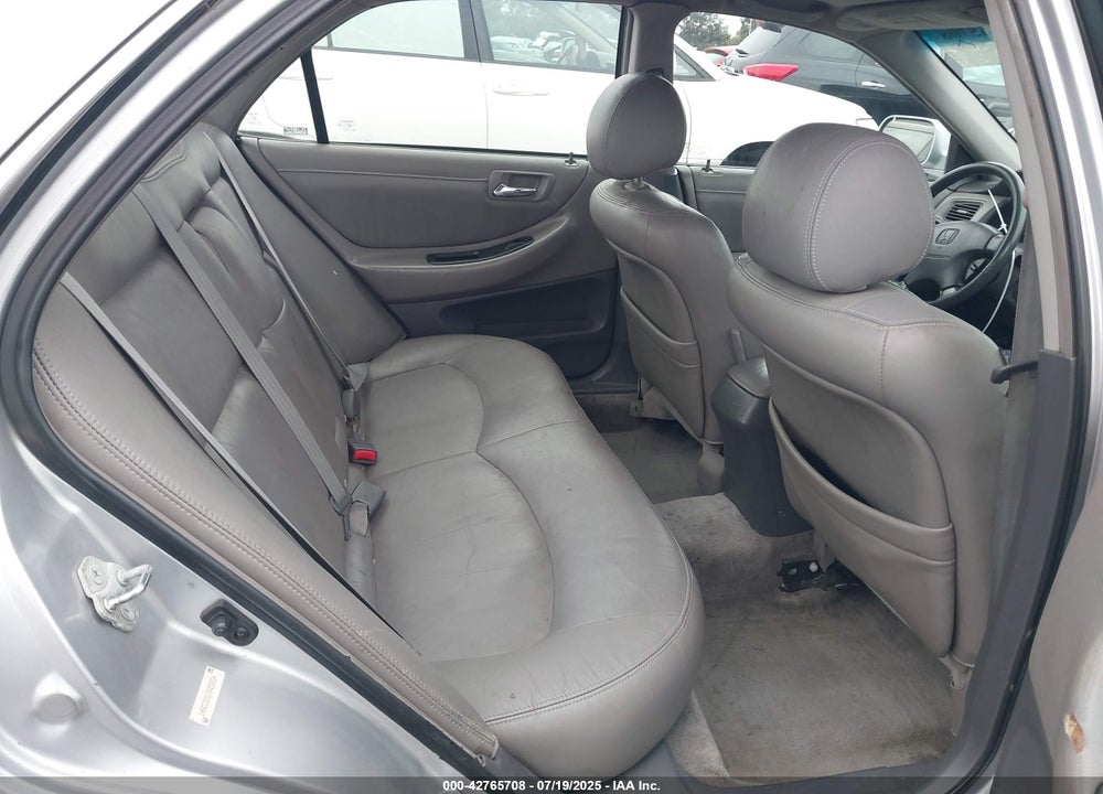2002 HONDA ACCORD 3.0 EX VIN: 1HGCG16522A032934