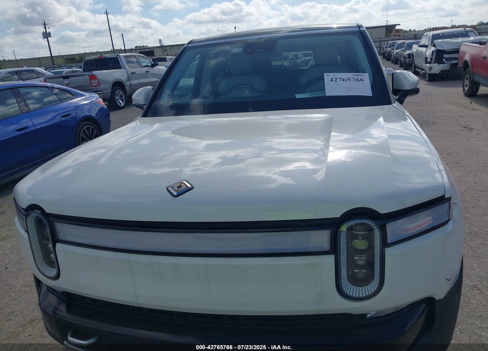 2024 RIVIAN R1S VIN: 7PDSGABA4RN038484