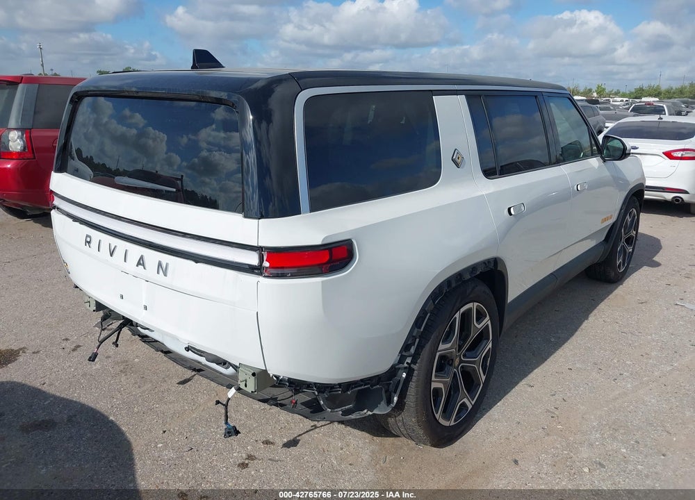 2024 RIVIAN R1S VIN: 7PDSGABA4RN038484