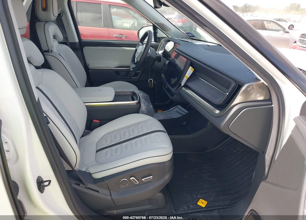 2024 RIVIAN R1S VIN: 7PDSGABA4RN038484