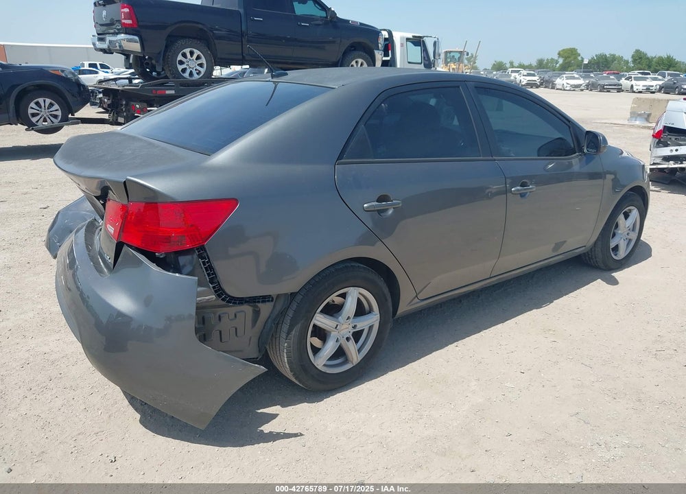 2013 KIA FORTE VIN: KNAFU4A21D5730320