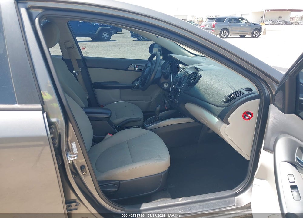 2013 KIA FORTE VIN: KNAFU4A21D5730320